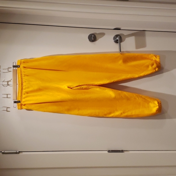 Saffron Yellow Joggers - M - Picture 4 of 4